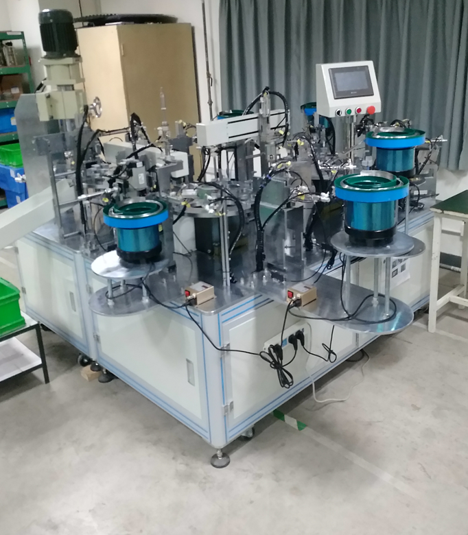 筆記本轉軸自動組裝機